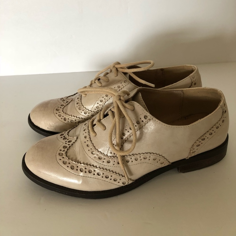 Chelsea Oxford lace up shoe